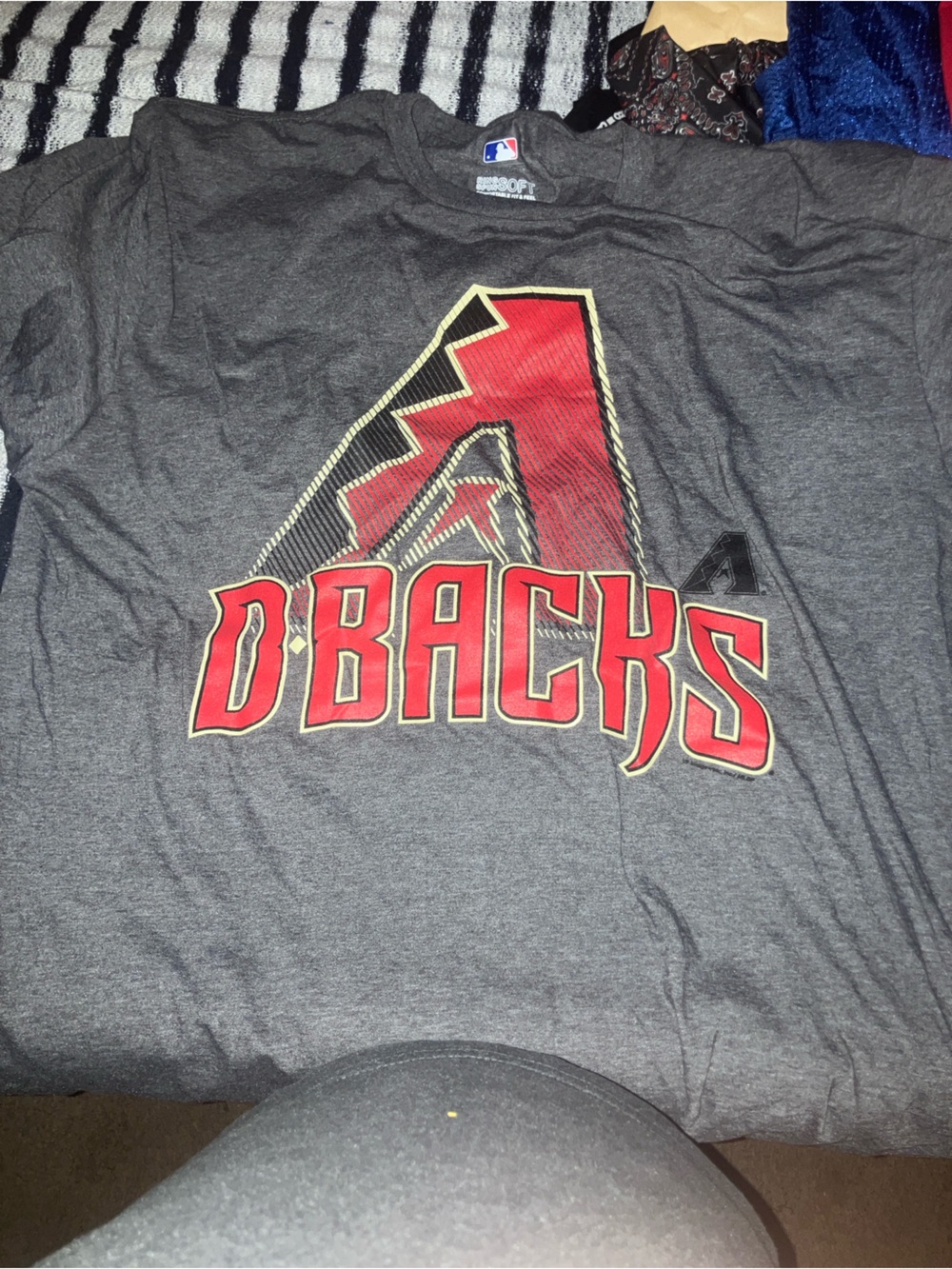 MLB Arizona Diamondbacks XL t shirt,ring spun super soft , gray